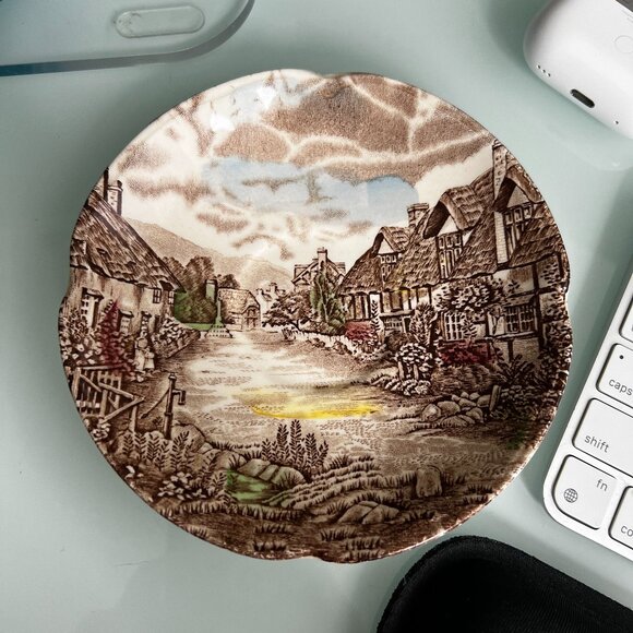 Johnson Bros Olde English Countryside Bread & Butter Plate (1) - Picture 1 of 2